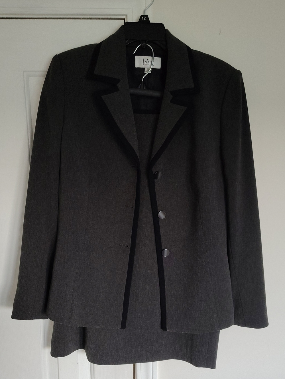 Le Suit Dark Gray Blazer with Black Trim